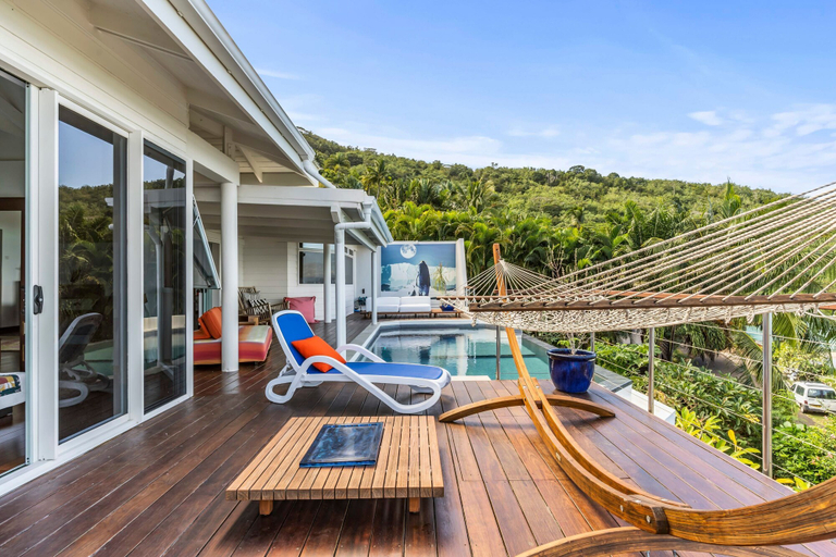 Room 2, 3BR Villa M Mento With Infinity Pool