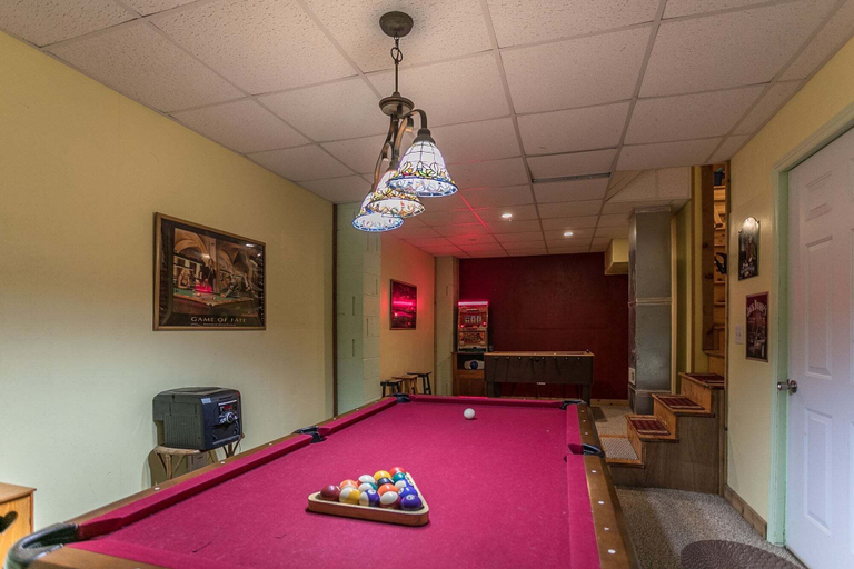 Interior 4, Meagan's Loft, Watauga