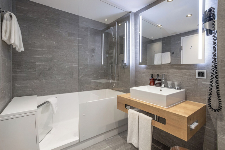 Bathroom 4, ABC Swiss Quality Hotel, Plessur