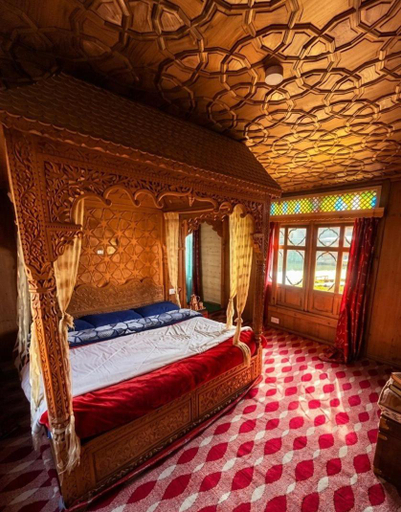 2, Pasadona Super Deluxe Houseboat, Srinagar