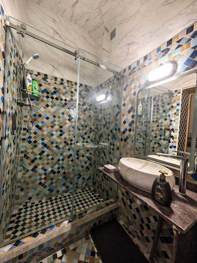 Bathroom 4, Riad Tafoukt Palace, Fès