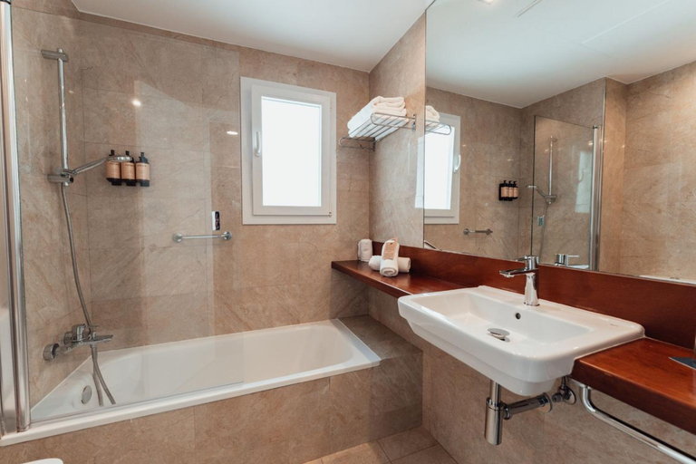 Bathroom 5, Sagitario Princesa Playa, Baleares