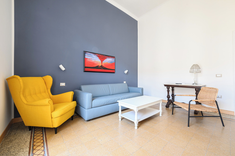 Interior 5, Via Cairoli 60, Napoli
