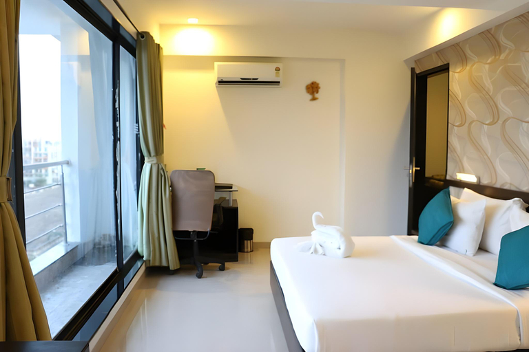 Bedroom 3, Pallavi Avida Hotel, Raigarh
