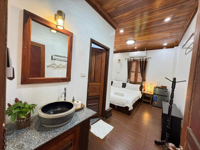 Bathroom 4, Villa Wanika, Chomphet