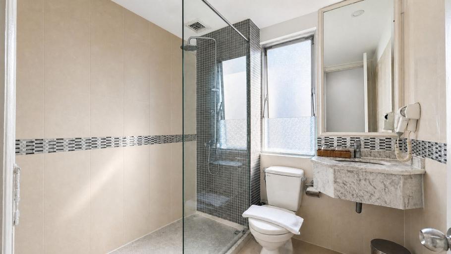 Bathroom 3, Amory Hotel - Bui Vien Walking Street, District 1