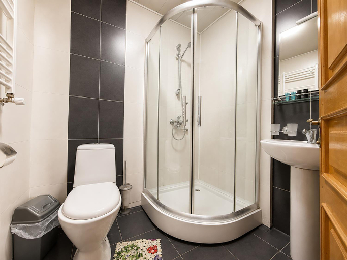 Bathroom 4, Hotel Old Seti, Mestia