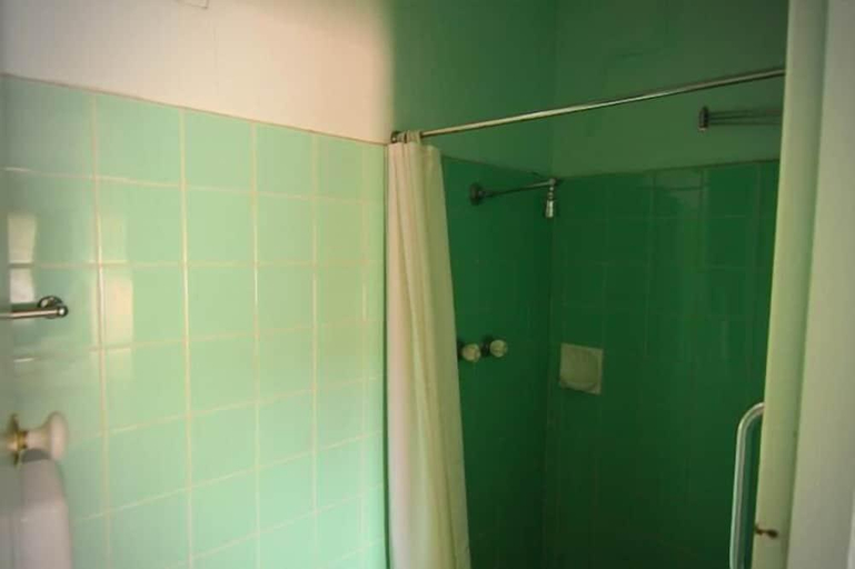 Bathroom 4, Motel Melrose, Wingecarribee