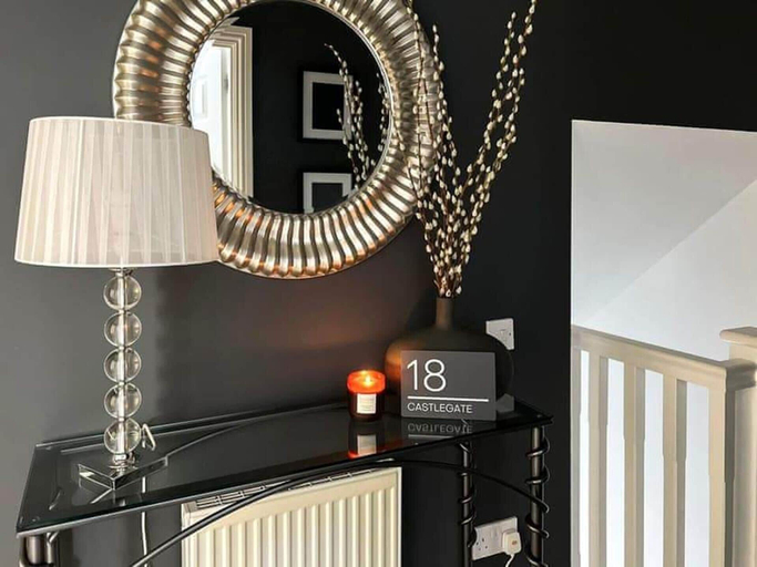 Interior 2, Modern Apartment - Sleeps 4 - Centrally Located, South Lanarkshire