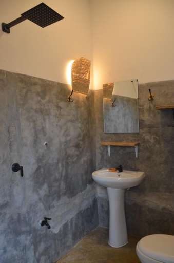Bathroom 3, The Stables Oceanfront Hotel Midigama, Weligama