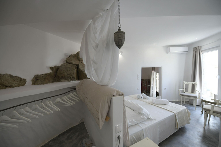 Bedroom 3, Theatron Villa Mykonos, South Aegean