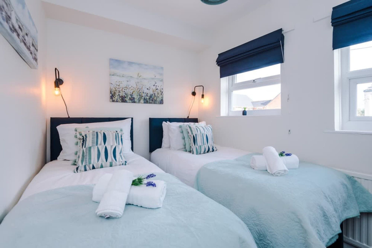 Room 2, Fresh House Amazing Location Great for Couples, Cheshire West and Chester