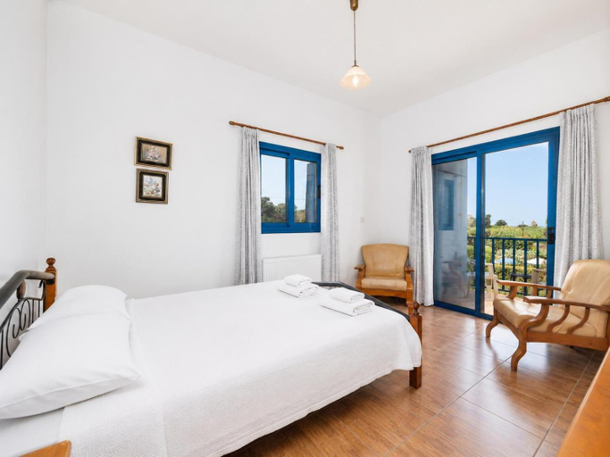 Others 5, Villa Rotiana