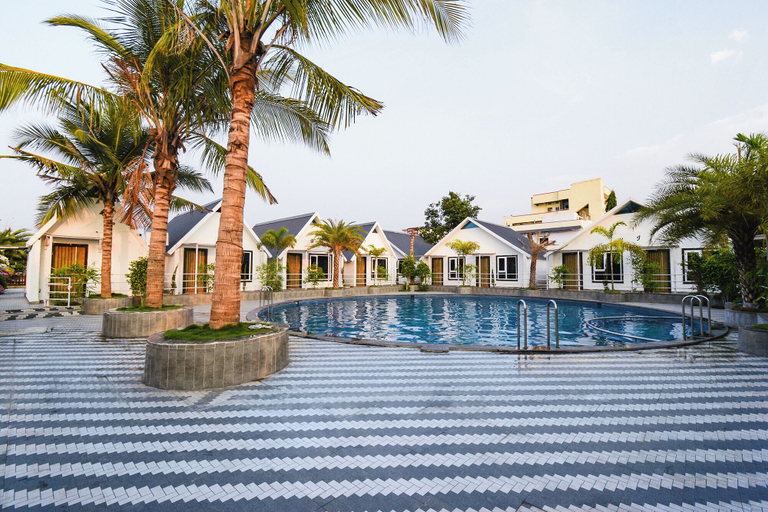 Pool 3, Fabhotel Sunshine, Ranga Reddy
