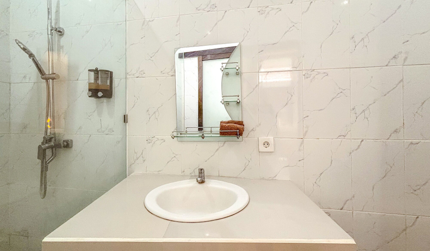 Bathroom 3, Agung Guest House Canggu, Badung