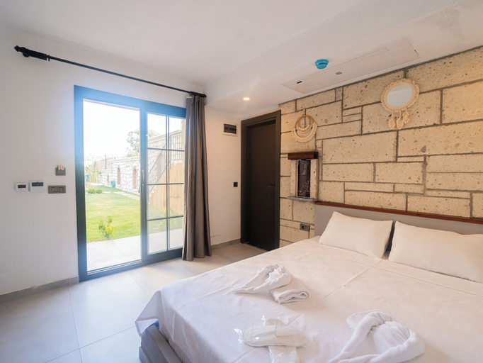 Bedroom 2, Blanco, Çeşme