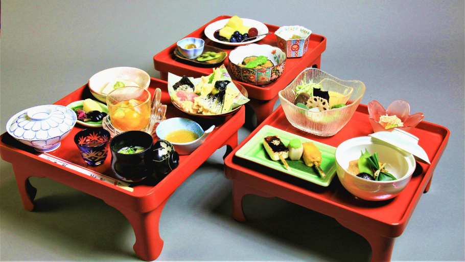 Food & Drinks 4, Saimonin, Kōya