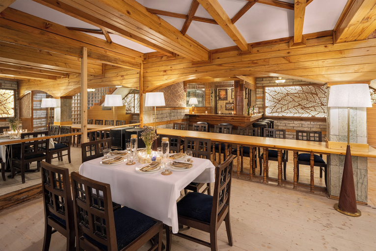 Food & Drinks 5, Kanishka, Manali- AM Hotel Kollection, Kullu