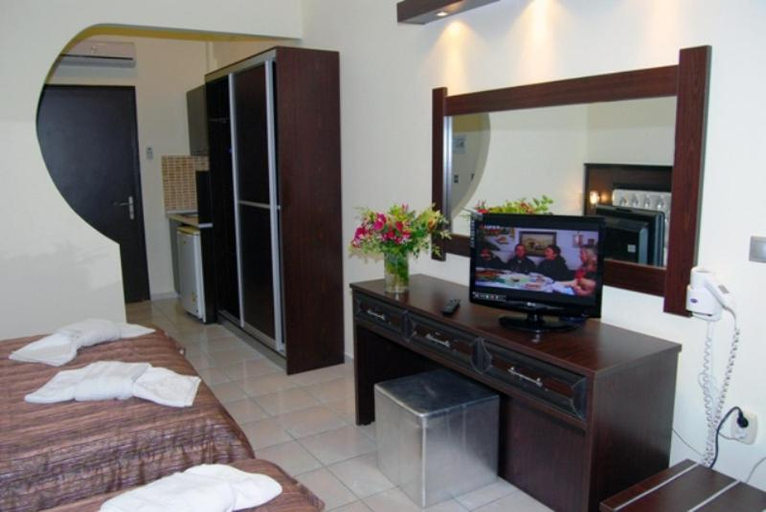 Bedroom 3, Philoxenia Village Hotel-Studios, Central Macedonia