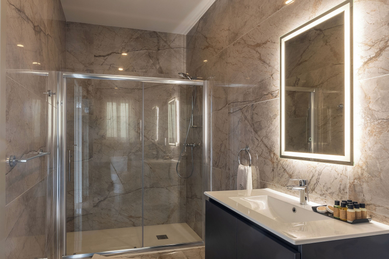 Bathroom 5, Magnifica Gozitan Villa Pool And Jacuzzi