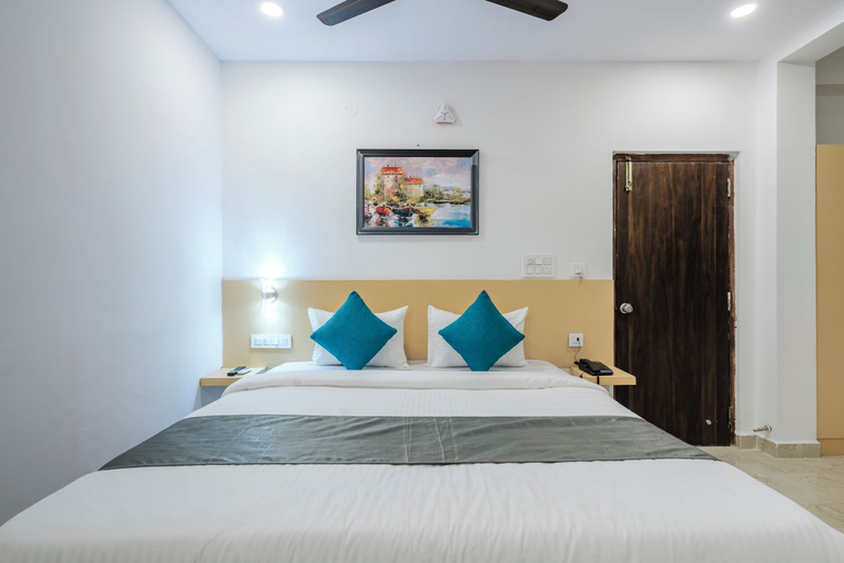 Room 5, V SQUARE ELITE, Ranga Reddy