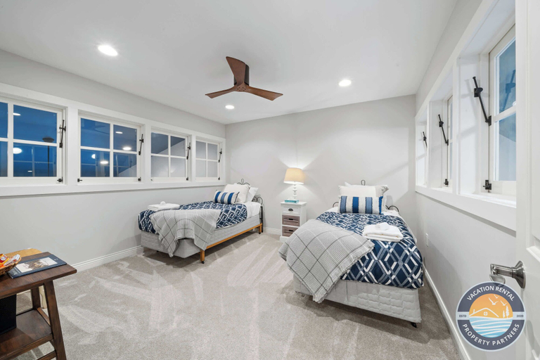 Interior 3, Pool, Beach Walk & Lake Views in Fontana, Walworth