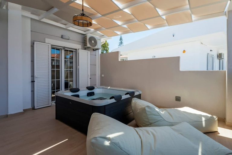 Room 2, Villy Suites I - Zante Luxury Suite With Hot Tub, Ionian Islands