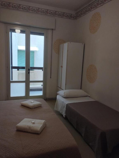 Room 4, Smile Beach Hotel, Rimini