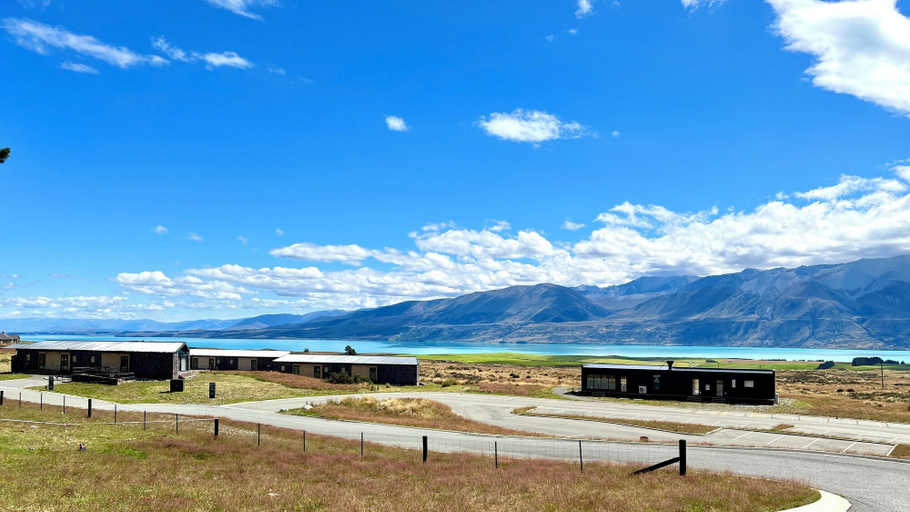 Exterior 5, Guide Hill Station Lodge, Mackenzie