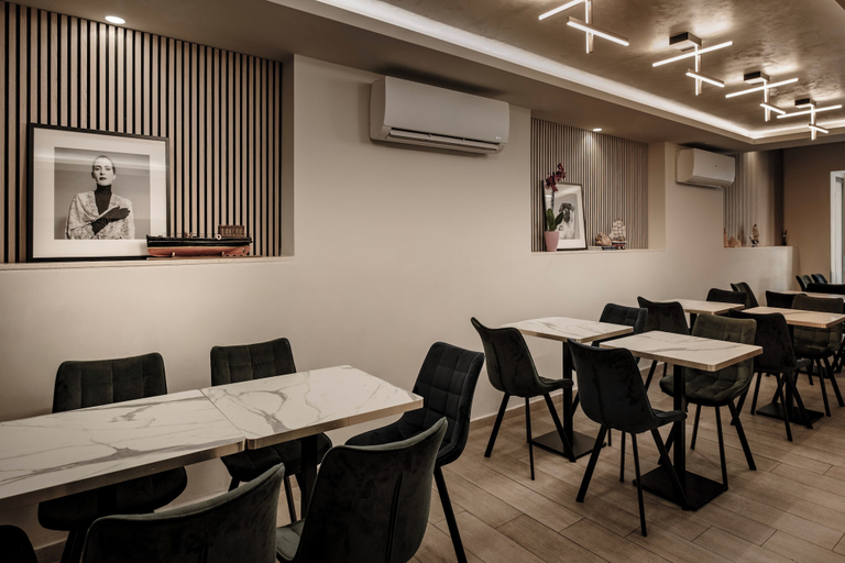 Food & Drinks 5, Spinola Hotel, St Julian's