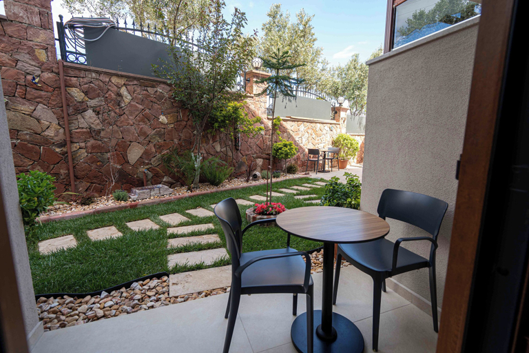 Outdoor dining 5, Rumet Cunda Otel, Ayvalık