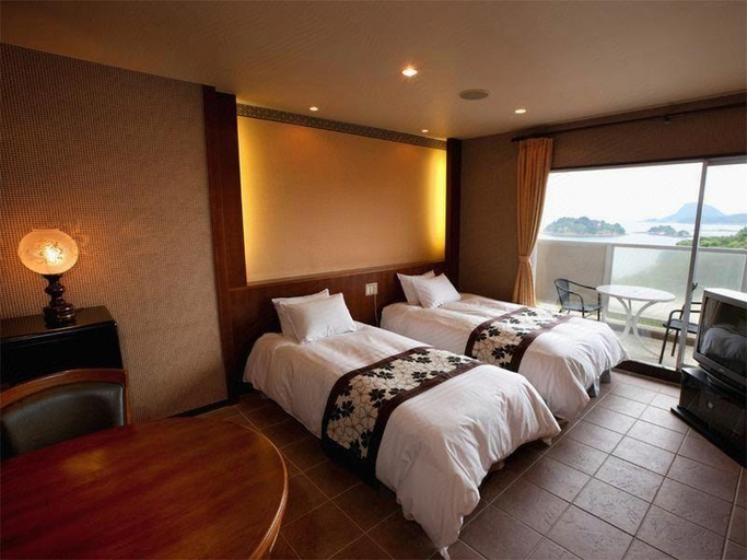 Bedroom 2, Matsushima Kanko Hotel Misakitei, Kami-Amakusa