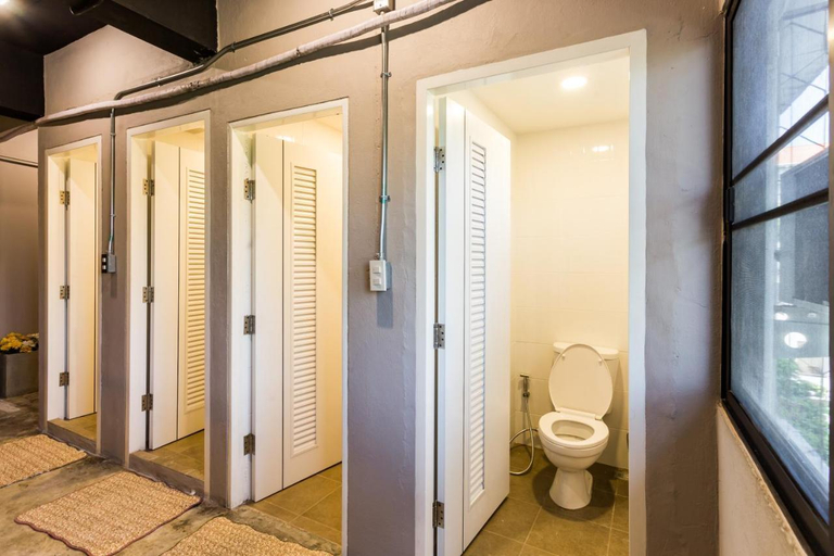 Bathroom 3, Jeune Hostel Chiang Mai, Muang Chiang Mai