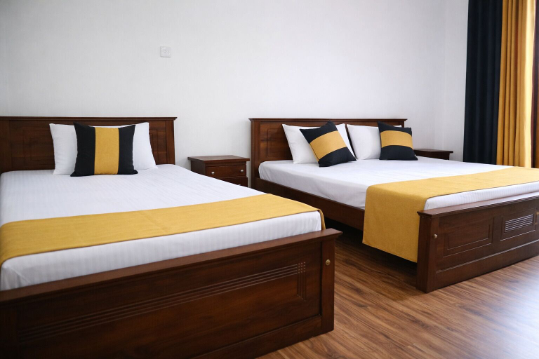 Room 5, Maple House Kandy, Harispattuwa