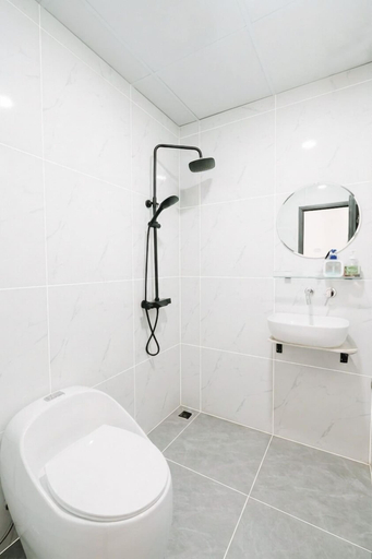 Bathroom 4, Khai Linh Homestay, Ho Chi Minh City