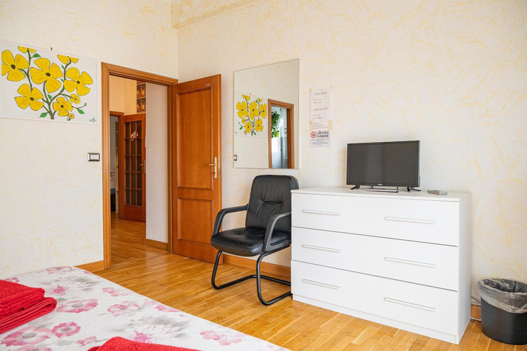 Bedroom 2, AppleCat, Rome