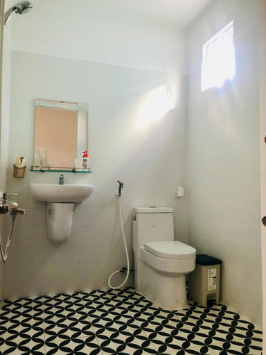 Bathroom 2, GREEN TREE Homestay Tuy Hoa, Tuy Hoa