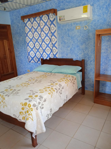 Bedroom 2, Sunrise Inn, Barú