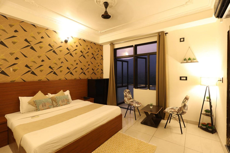 Room 3, Hotel Ramgarh Palace, Jaipur