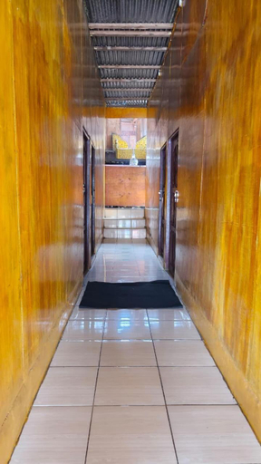 4, Lucas Lodge, Ngada