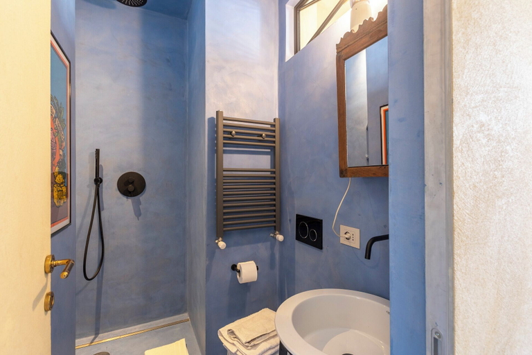 Bathroom 3, Labicasa, Rome