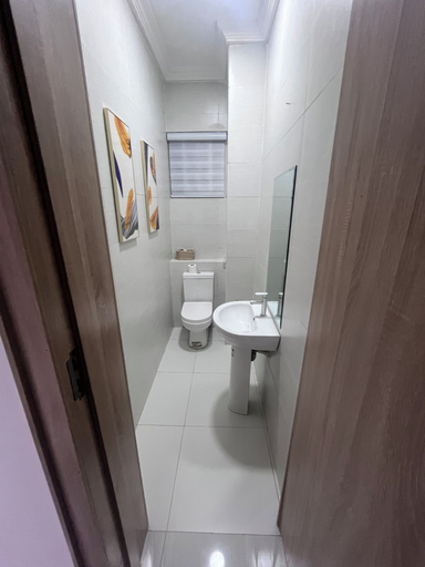 Bathroom 5, LAGOS RESIDENCES 2 Bedroom IKOYI, Eti-Osa