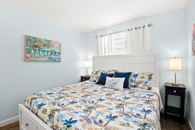 Bedroom, Gulf Winds Resort by Travel Resort Services, Pinellas