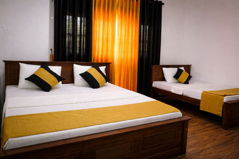 Room 3, Maple House Kandy, Harispattuwa