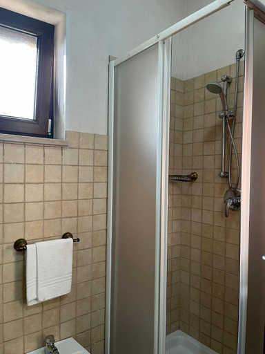 Bathroom 3, Masseria Tolla, Brindisi