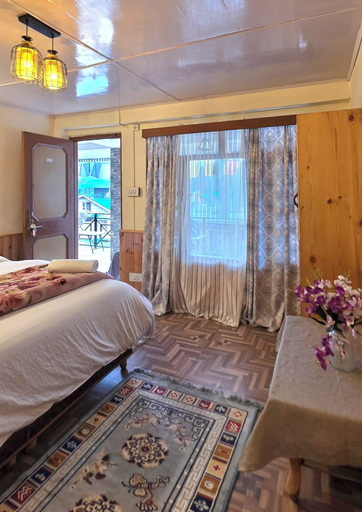 Room 5, Bayith by Vatish Delights, Kullu