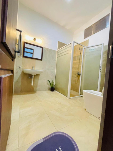 Bathroom 3, New Lavan Bolgoda, Moratuwa