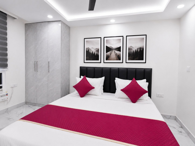 Room 4, Mauryan Signature Hotel NHPC Metro, Faridabad