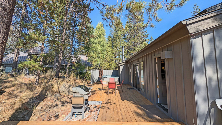 Interior 4, Whistling Swan 8, Deschutes