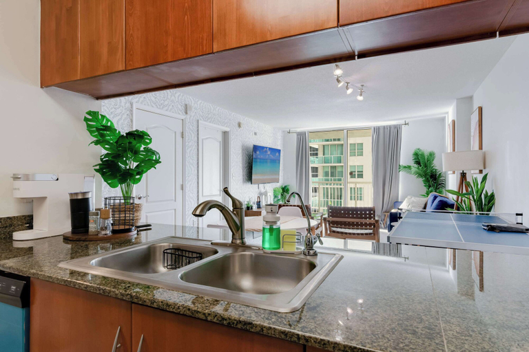 Interior 4, Brickell Bay View- Unbeatable Location With Parking, Miami-Dade